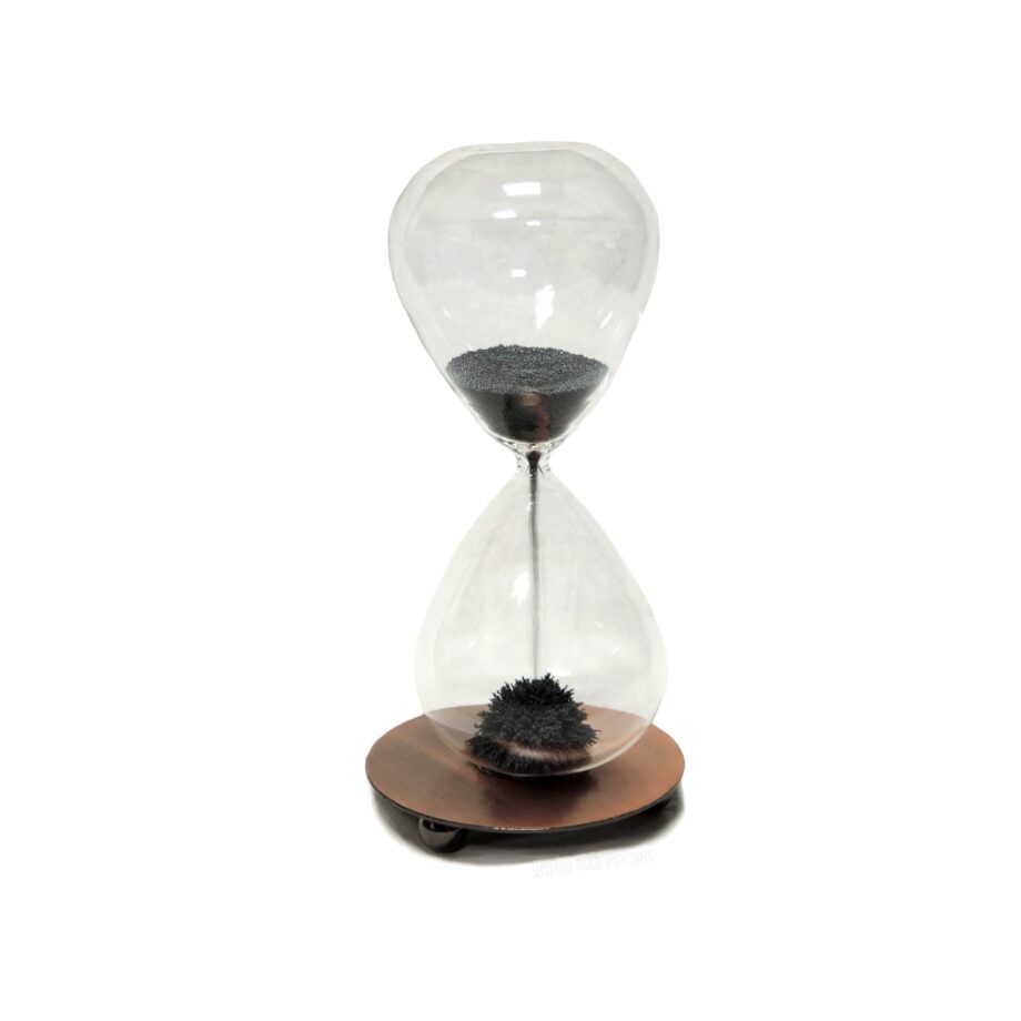 Magnetic sand timer - sleepingtigerimports.com